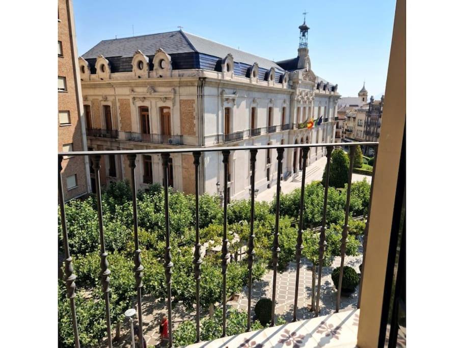 شقة Duplex De Diseno Jaen Centro-Catedral المظهر الخارجي الصورة